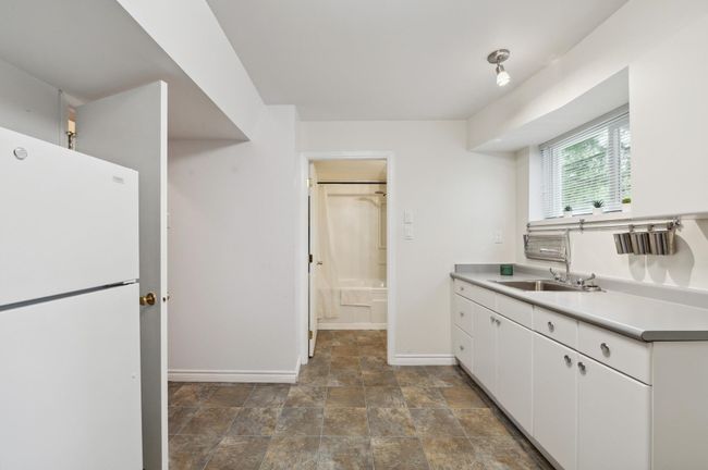4037 196 A St, House other with 6 bedrooms, 3 bathrooms and 6 parking in Langley BC | Image 27