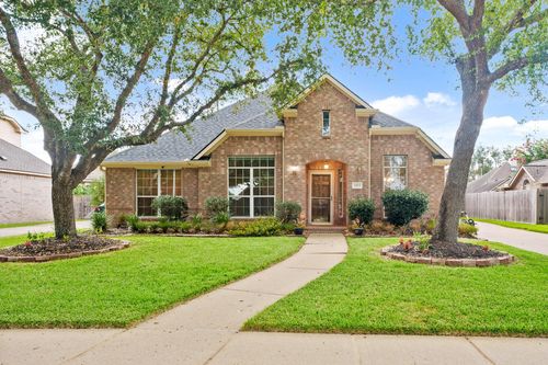 2703 Pebble Creek Dr, Pearland, TX, 77581-4483 | Card Image