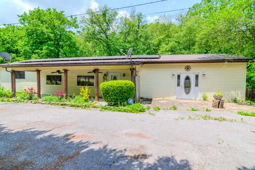 970 Highway 3001, Coalgood, KY, 40818-5016 | Card Image