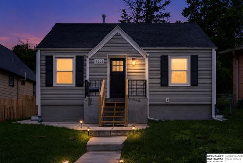4202 Miller St, Omaha, NE, 68107-2321 | Card Image