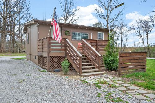 215 Chevy Rd, Tracy City, TN, 37387-1007 | Card Image
