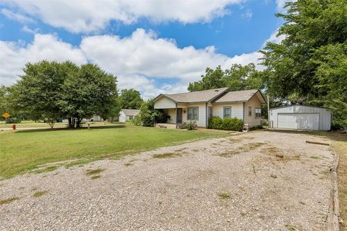 2014 W Logan Ave, Guthrie, OK, 73044-2111 | Card Image