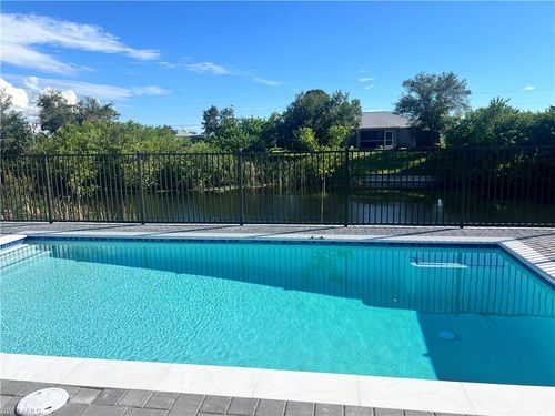 2610 Ne 1st Pl, CAPE CORAL, FL, 33909-8966 | Card Image