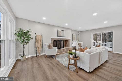 700 Kings Ln, FORT WASHINGTON, MD, 20744-6507 | Card Image