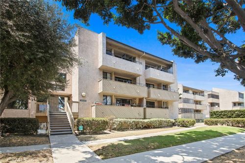 unit-103b-26101 Vermont Ave, Harbor City, CA, 90710-3426 | Card Image