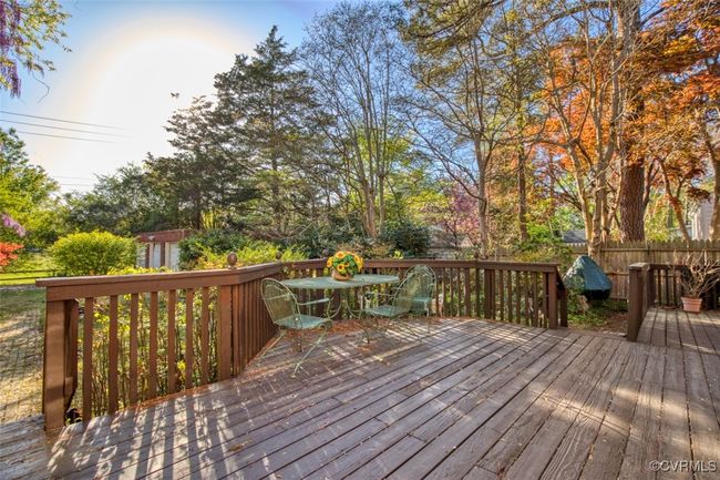 View of wooden terrace | Image 11