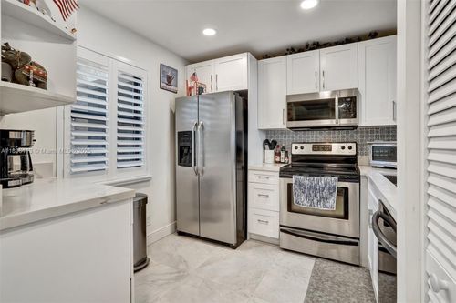 apt-205-10401 W Broward Blvd, Plantation, FL, 33324-2122 | Card Image