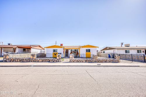 952 Duskin Dr, El Paso, TX, 79907-2412 | Card Image