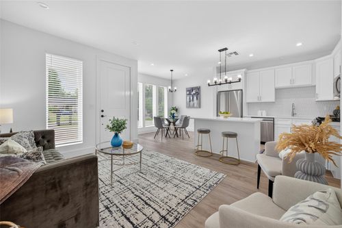 b-5027 Willow Glen Dr, Houston, TX, 77033-3542 | Card Image