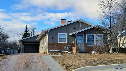 2609 Ivy Ave, Rapid City, SD, 57701-7209 | Card Image