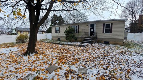 193 S Cedar St, Hazleton, PA, 18201-7140 | Card Image