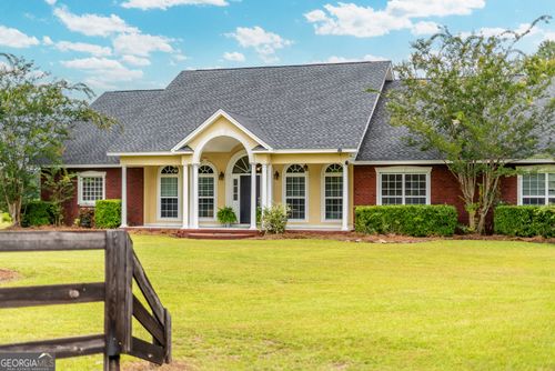 563 Bennett Rd, waycross, GA, 31503-1029 | Card Image