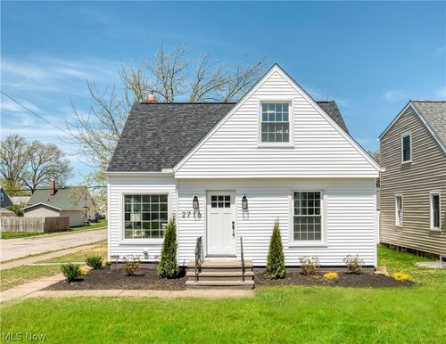 2716 Lincoln Ave, Parma, OH, 44134-1924 | Card Image