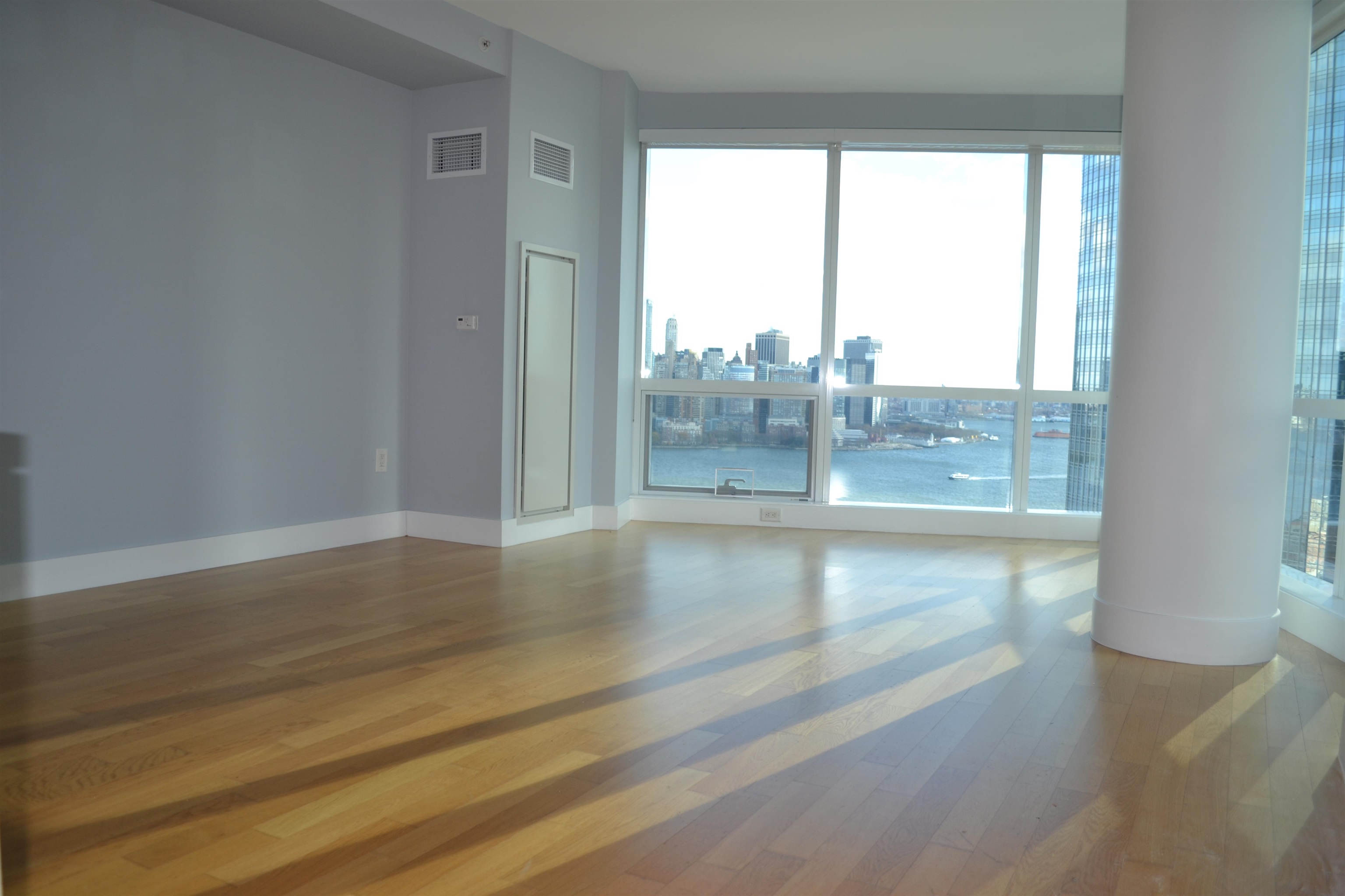 Residential in JC, Downtown 5