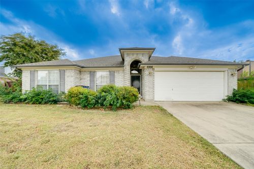 3306 Scenic Glen Dr, Mansfield, TX, 76063-5813 | Card Image
