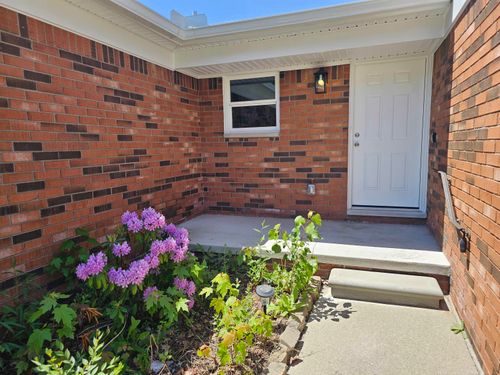 37971 Dor Sal Street, Sterling Heights, MI, 48312 | Card Image