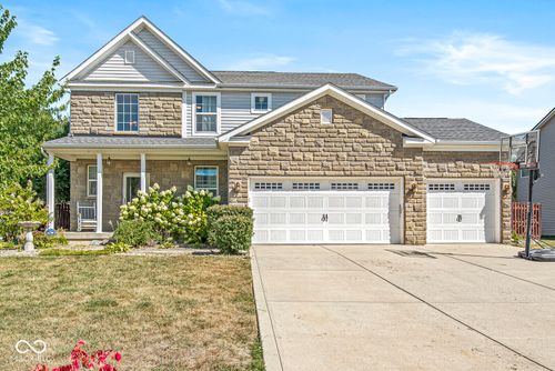 6090 Mountain Hawk Dr, Zionsville, IN, 46077-4406 | Card Image