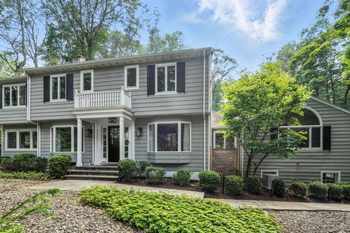 54 Banksville Rd, North Castle, NY, 10504-2704 | Card Image