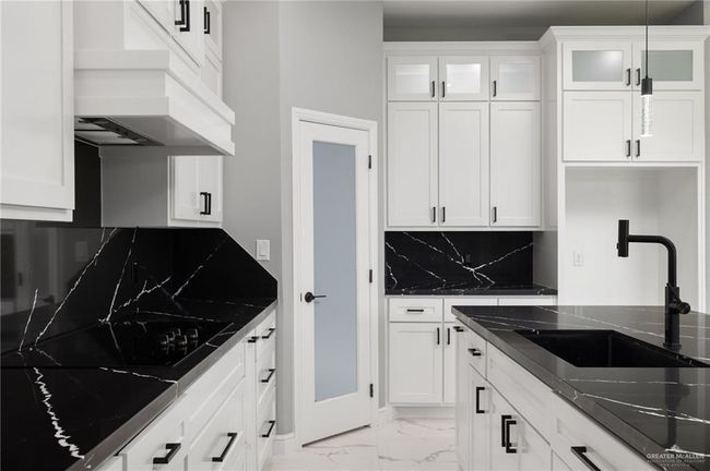 1105 Lorelai Dr, House other with 4 bedrooms, 3 bathrooms and 2 parking in San Juan TX | Image 5