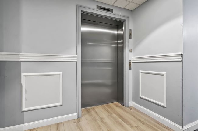 APT-208 - 200 Captains Row, Condo with 2 bedrooms, 2 bathrooms and 2 parking in Chelsea MA | Image 5