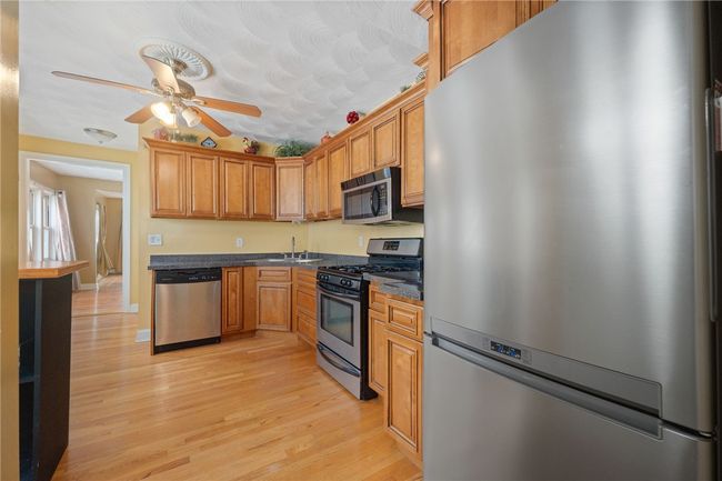 140 Blanding Ave, House other with 3 bedrooms, 2 bathrooms and 7 parking in East Providence RI | Image 12