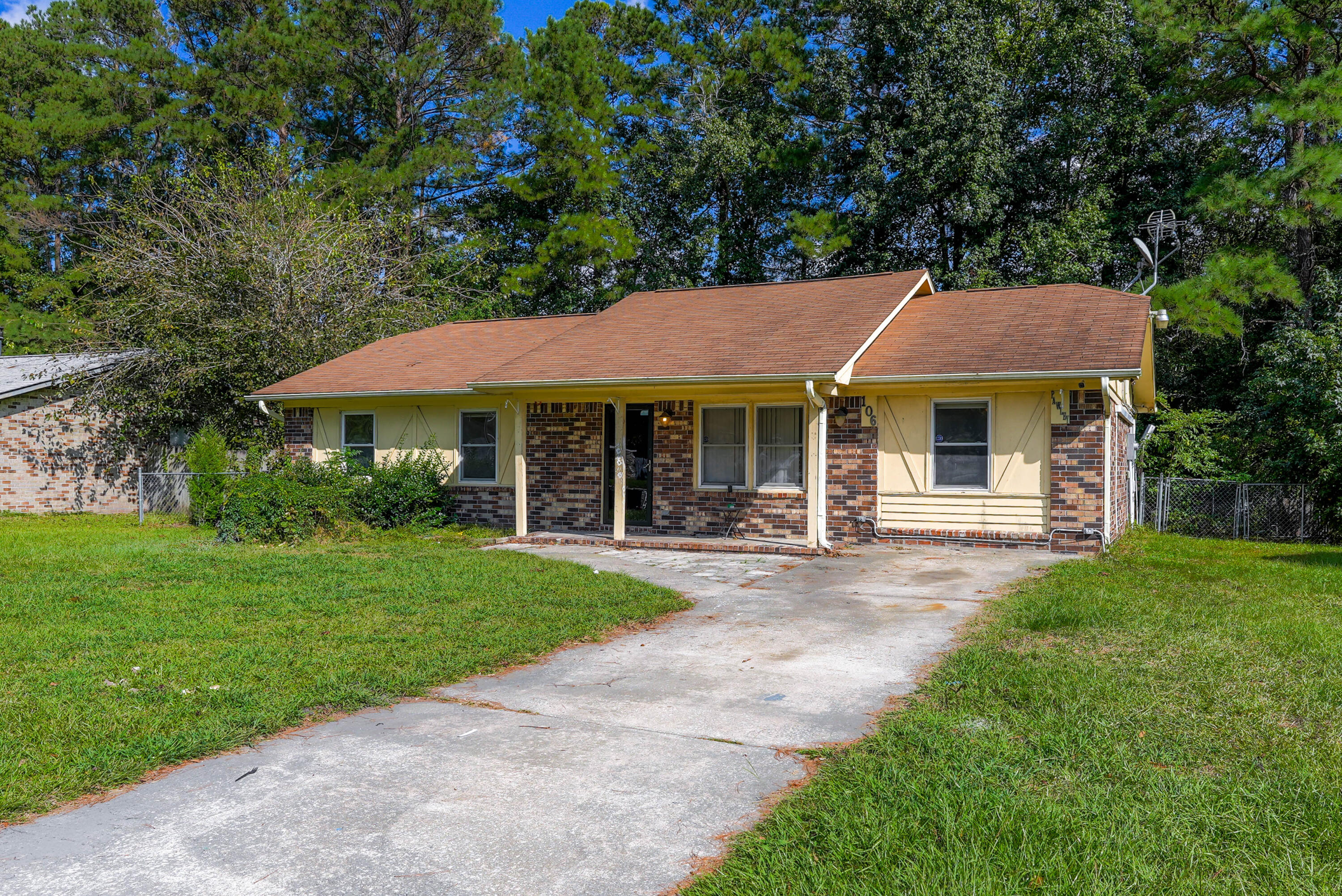 Pawley Dr, Summerville, SC 29483