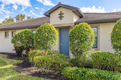 7658 Jacaranda Ln, NAPLES, FL, 34114-2799 | Card Image