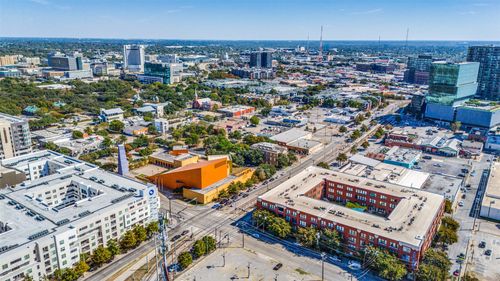 322-2502 Live Oak St, Dallas, TX, 75204-5609 | Card Image