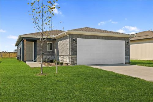 37754 W 208th Ter, Edgerton, KS, 66021-6508 | Card Image