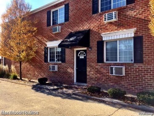 apt-109-2405 Torquay Ave, Royal Oak, MI, 48073-1127 | Card Image