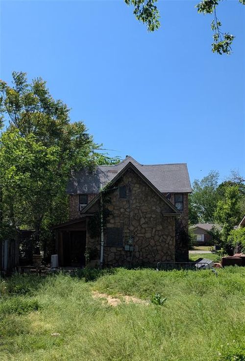 121 N High Ave, Shawnee, OK, 74801-7346 | Card Image