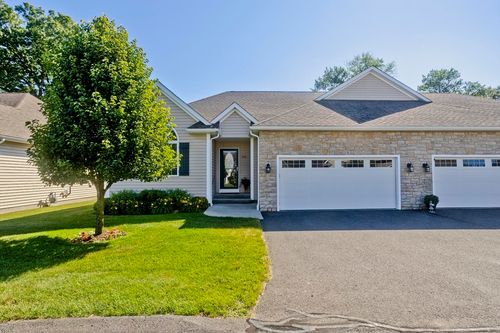 156-156 Stonybrook Way, South Hadley, MA, 01075-2043 | Card Image
