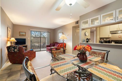 201-941 Calle Mejia, Santa Fe, NM, 87501 | Card Image
