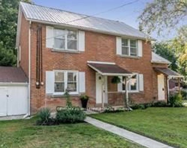 MAIN - 23 2nd St, Home with 2 bedrooms, 1 bathrooms and 3 parking in New Tecumseth ON | Image 13