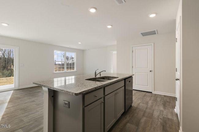 Kitchen | Image 17