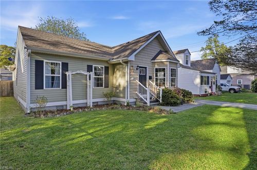 228 Neoma Dr, Norfolk, VA, 23503-5253 | Card Image