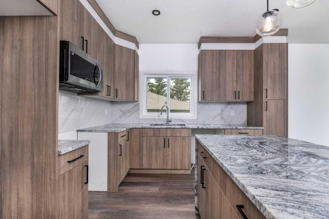 14 - 6519 46 St, Home with 2 bedrooms, 2 bathrooms and 3 parking in Wetaskiwin AB | Image 4