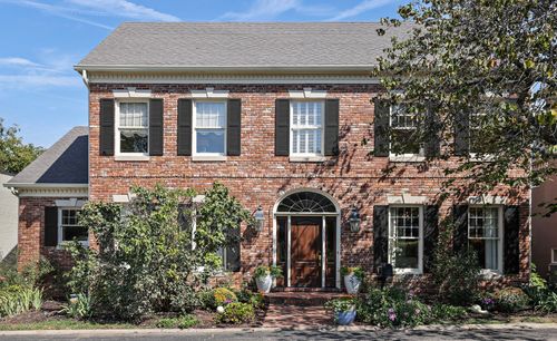 103 Adams Park, Nashville, TN, 37205-4702 | Card Image