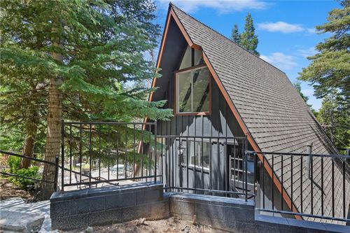 323 Mittry Ln, Lake Arrowhead, CA, 92352 | Card Image
