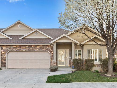 679 E Clearwater Dr, Layton, UT, 84041 | Card Image