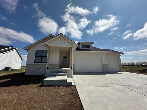 2704 S Clear Creek St, Wichita, KS, 67230-7293 | Card Image