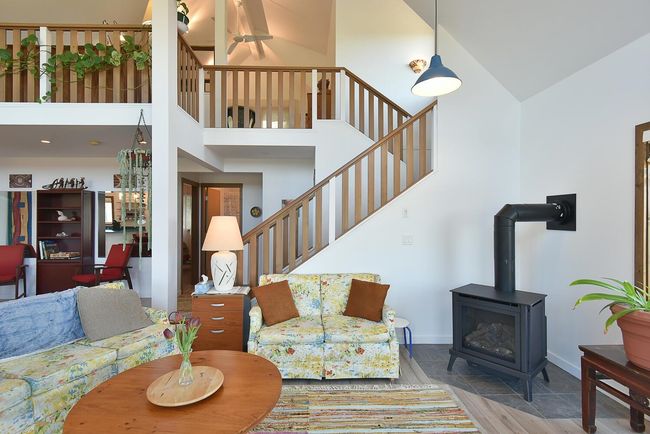 5280 Cecil Hill Rd, House other with 3 bedrooms, 2 bathrooms and 4 parking in Madeira Park BC | Image 12