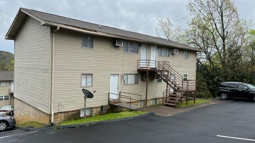 210 Hendricks Blvd, Chattanooga, TN, 37405-4634 | Card Image