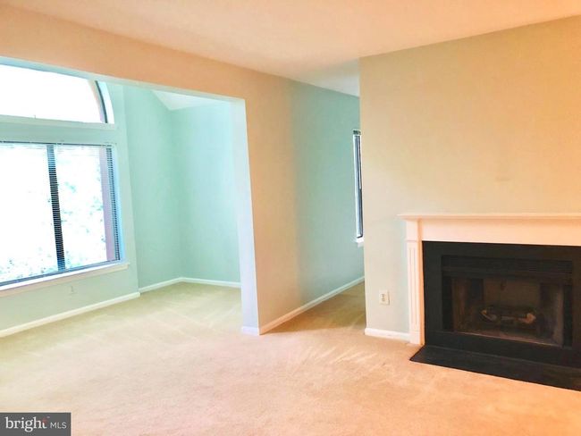 UNIT-302 - 2804 Lee Oaks Pl, Condo with 2 bedrooms, 2 bathrooms and null parking in FALLS CHURCH VA | Image 5