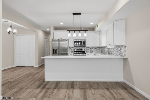 2-511 Grier Ave, ELIZABETH, NJ, 07202-3306 | Card Image