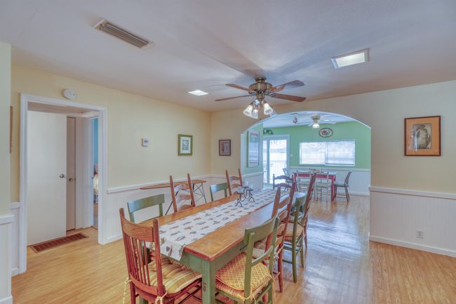 1833 Highland Dr, House other with 3 bedrooms, 2 bathrooms and null parking in Highland Haven TX | Image 10