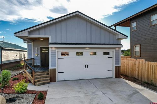 2072 Park Ave, Pagosa Springs, CO, 81147-9253 | Card Image