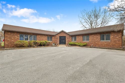 1120 Corporate Dr, Auburn, NY, 13021-1633 | Card Image