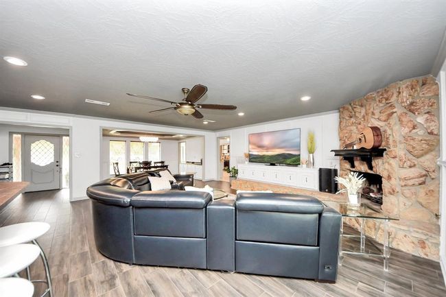 2514 Loganberry Circle, House other with 3 bedrooms, 2 bathrooms and 3 parking in Seabrook TX | Image 12