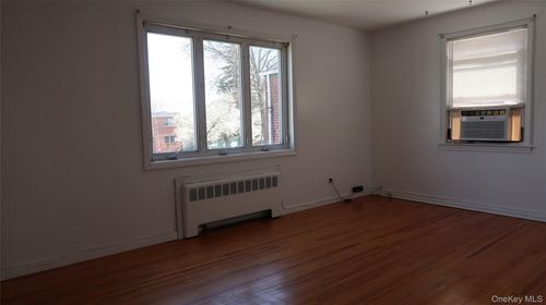 8720 Commonwealth Blvd, Bellerose, NY, 11426-1631 | Card Image